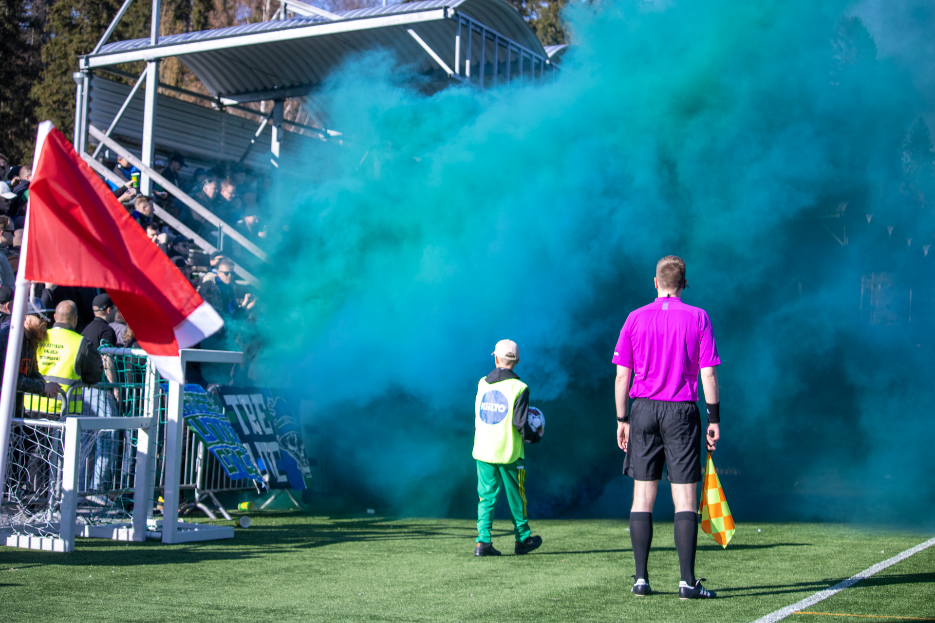 Kuvakooste Tampereen paikallisväännöstä Ilves/2 – Tampere United